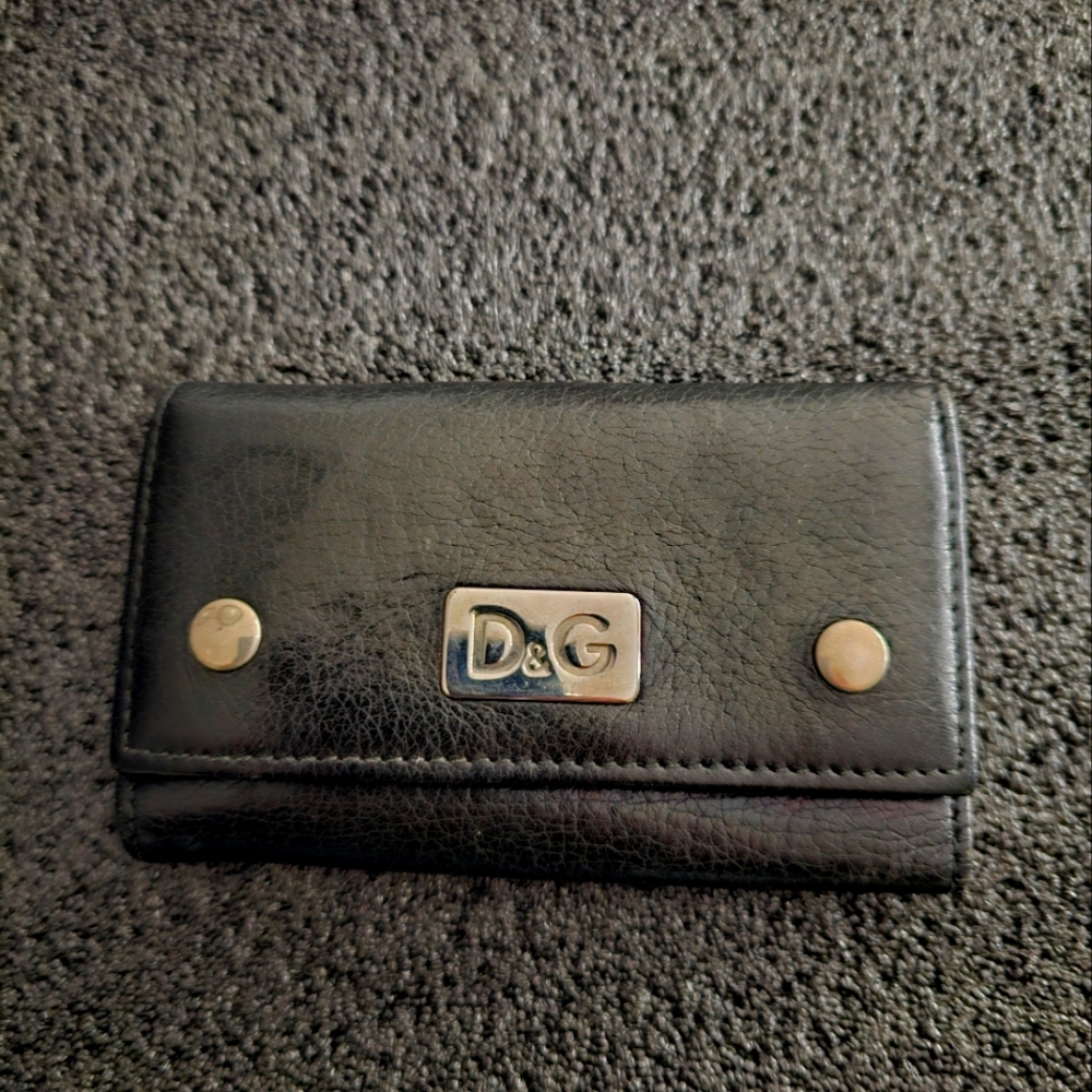 Dolce & Gabbana 6 Key Ring Holder - Authentic